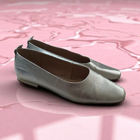 FRANCO SARTO Silver Leather Dress Flats Size 9 - Picture 1 of 10